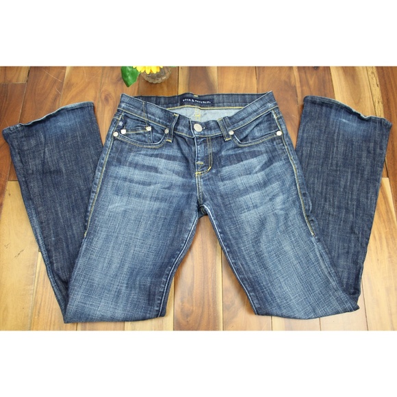 ROCK & REPUBLIC FLARE BLUE JEANS Sz 26 - Picture 2 of 6